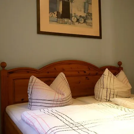 Kaufmanns Cafe Apartment *