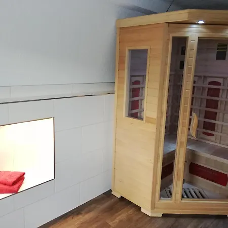 Kaufmanns Cafe Apartment *